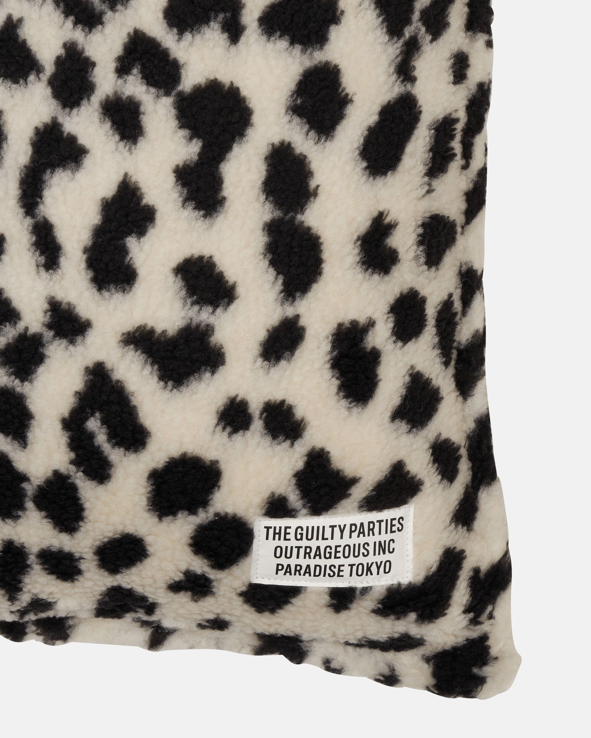 Boa Cushion White