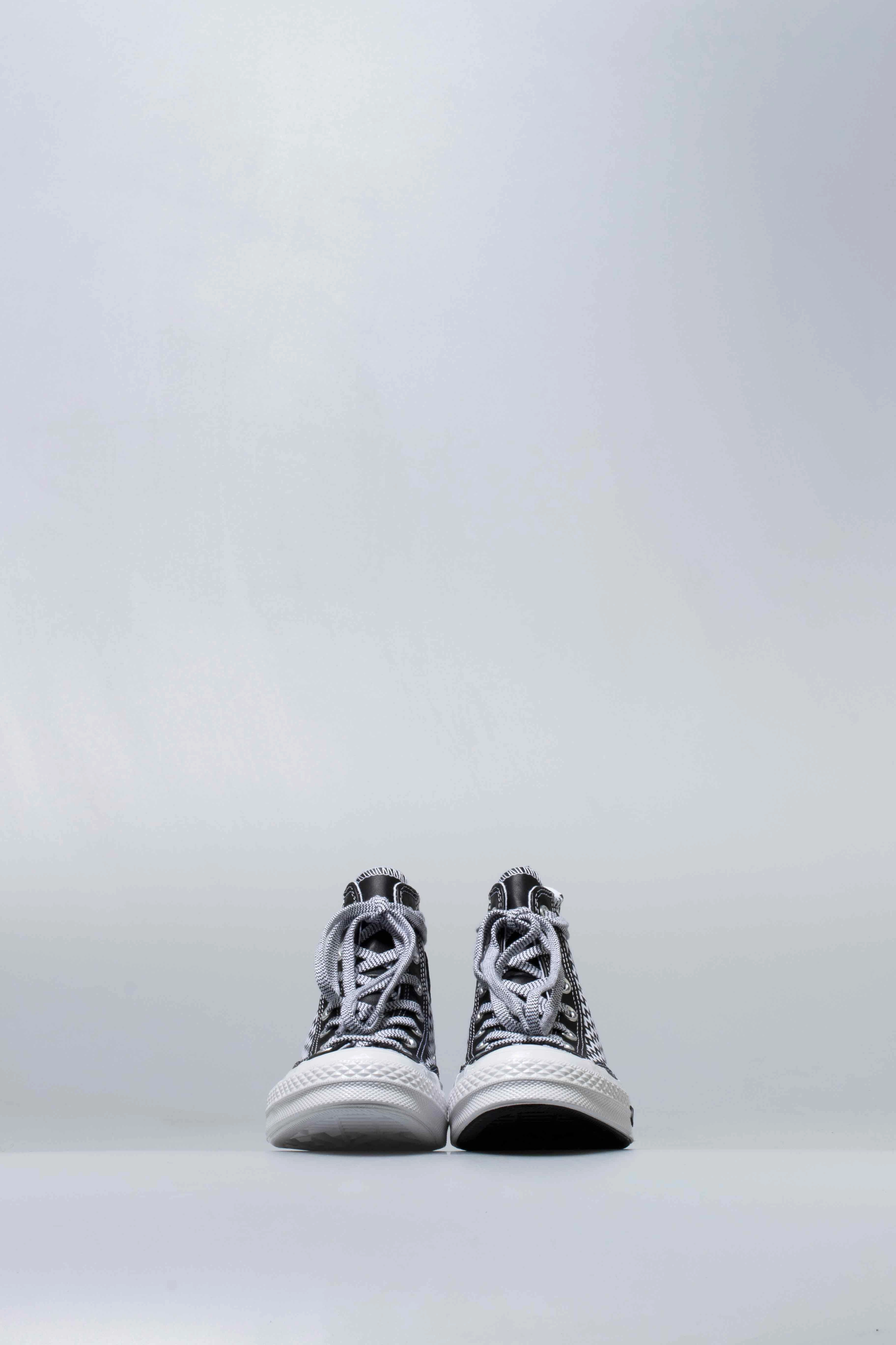 Chuck 70 Mission High Top Womens Lifestyle Shoe - Black/White