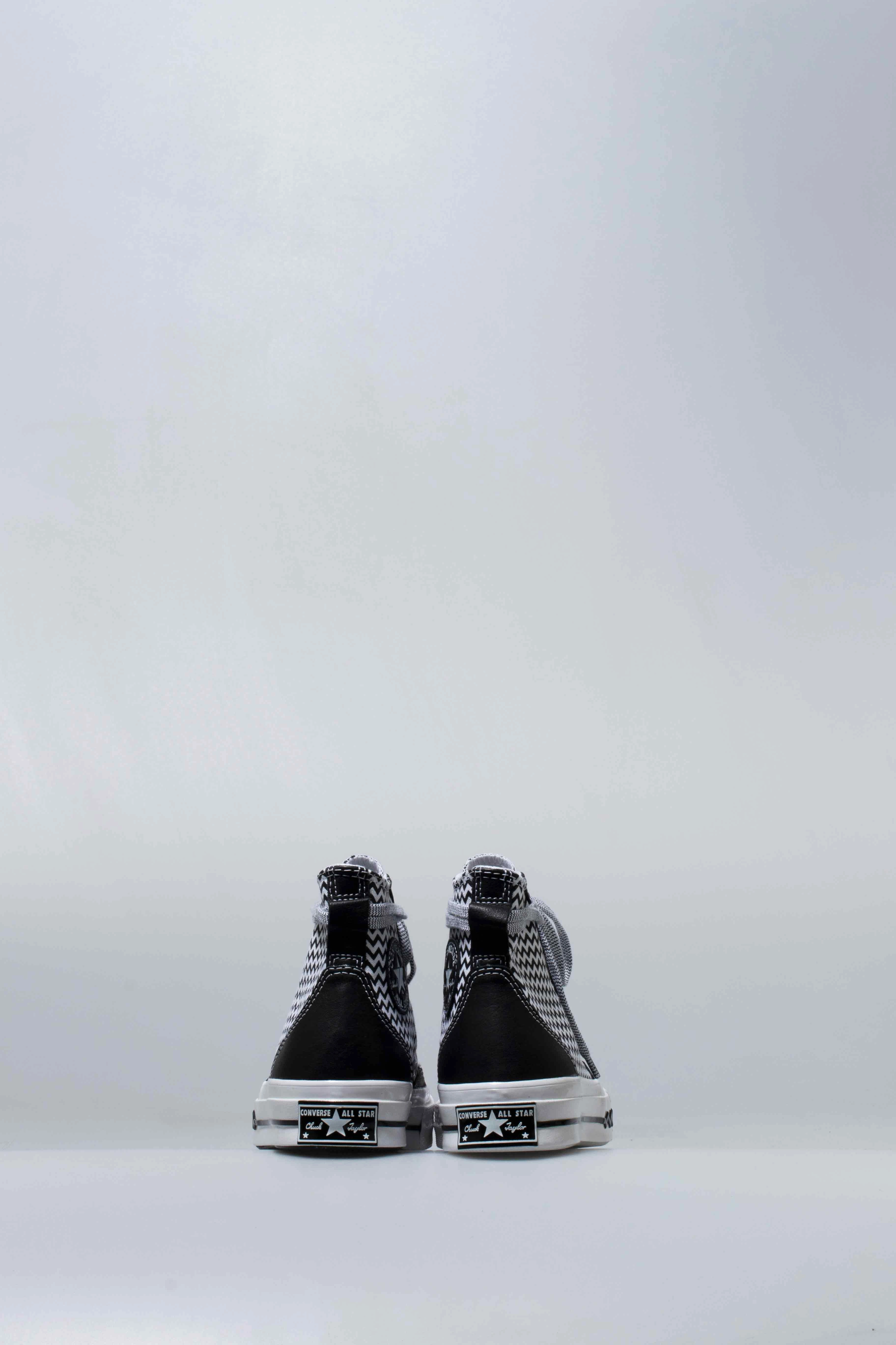 Chuck 70 Mission High Top Womens Lifestyle Shoe - Black/White