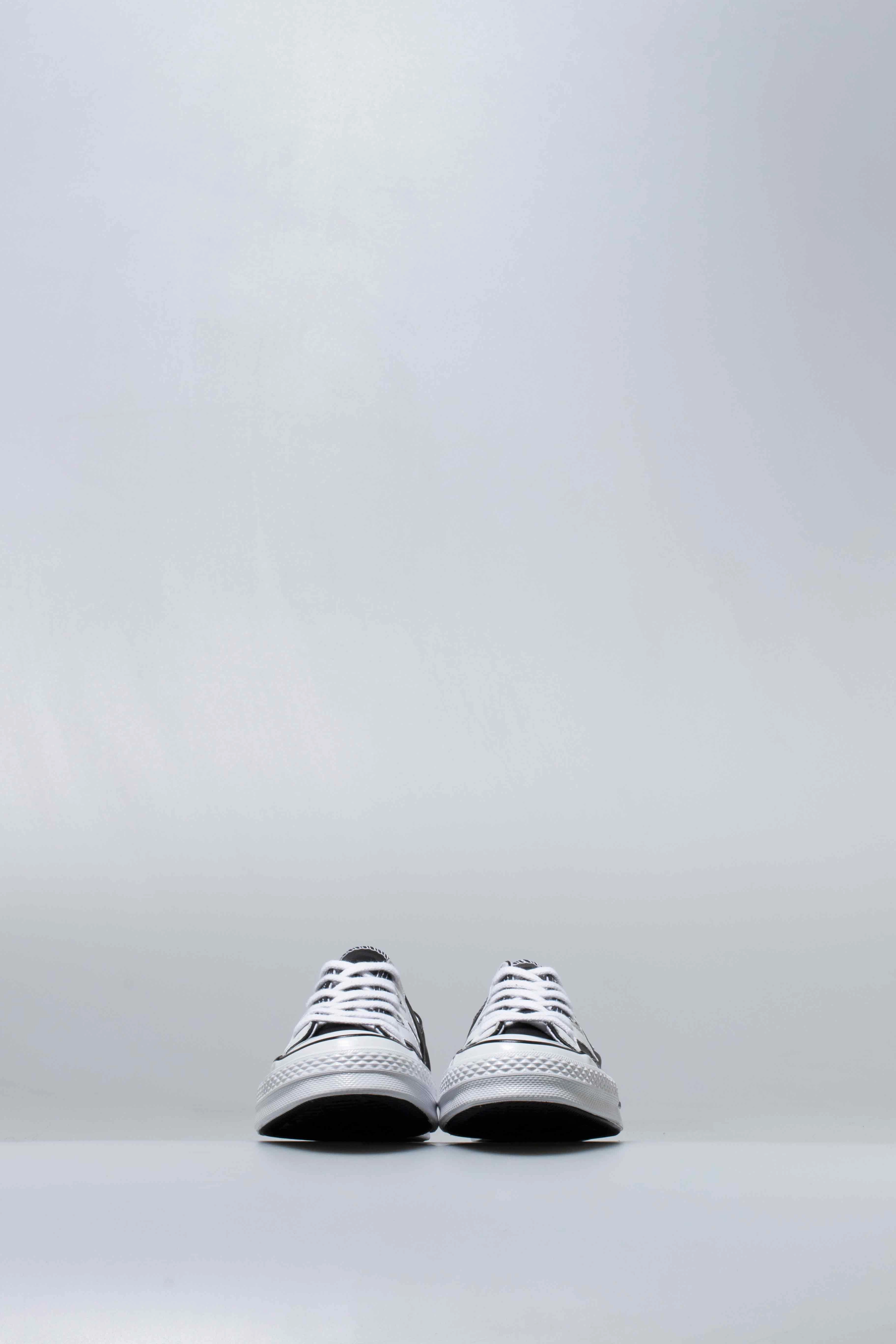 Chuck 70 Mission Ox Womens Lifestyle Shoe - Black/White