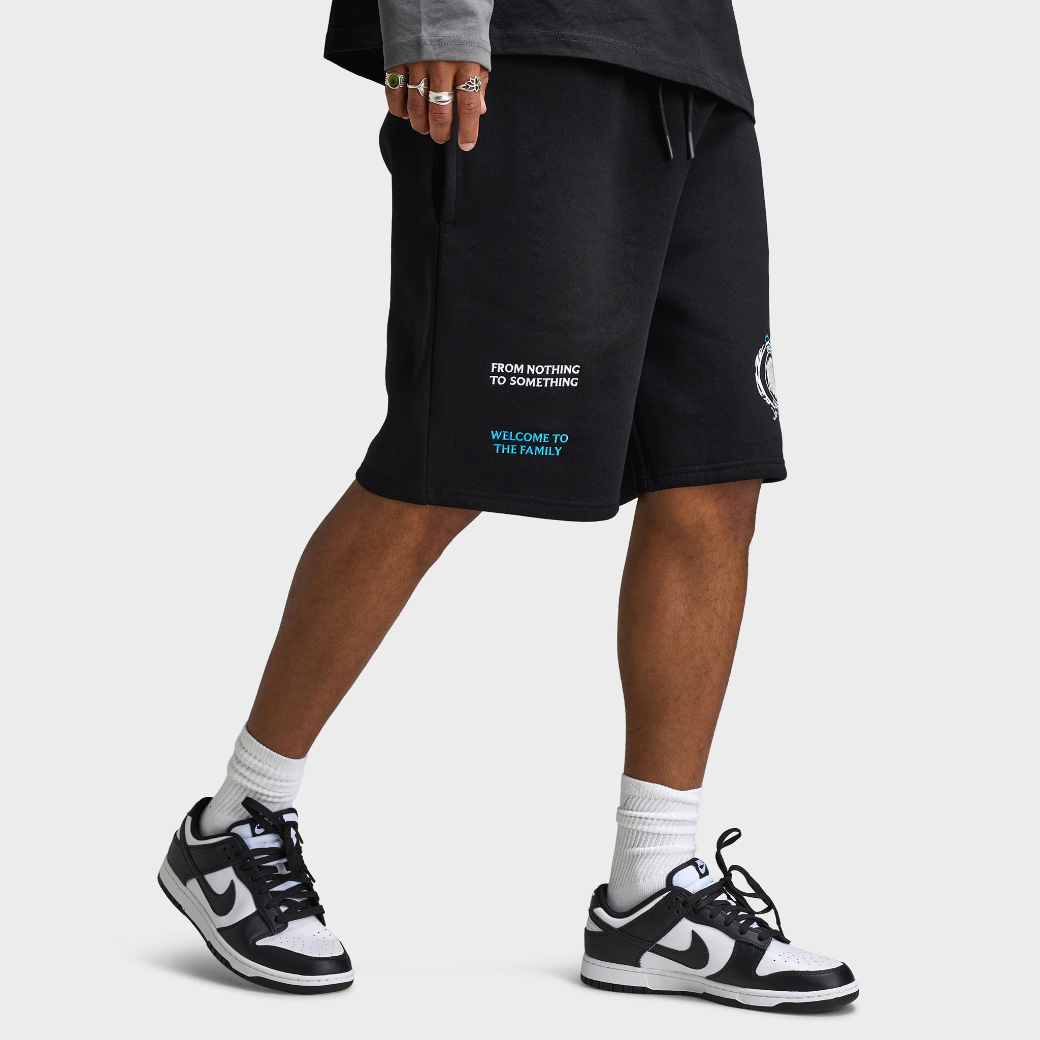 Hoodrich Noir V2 Oversized Shorts Black / White - Aquarius