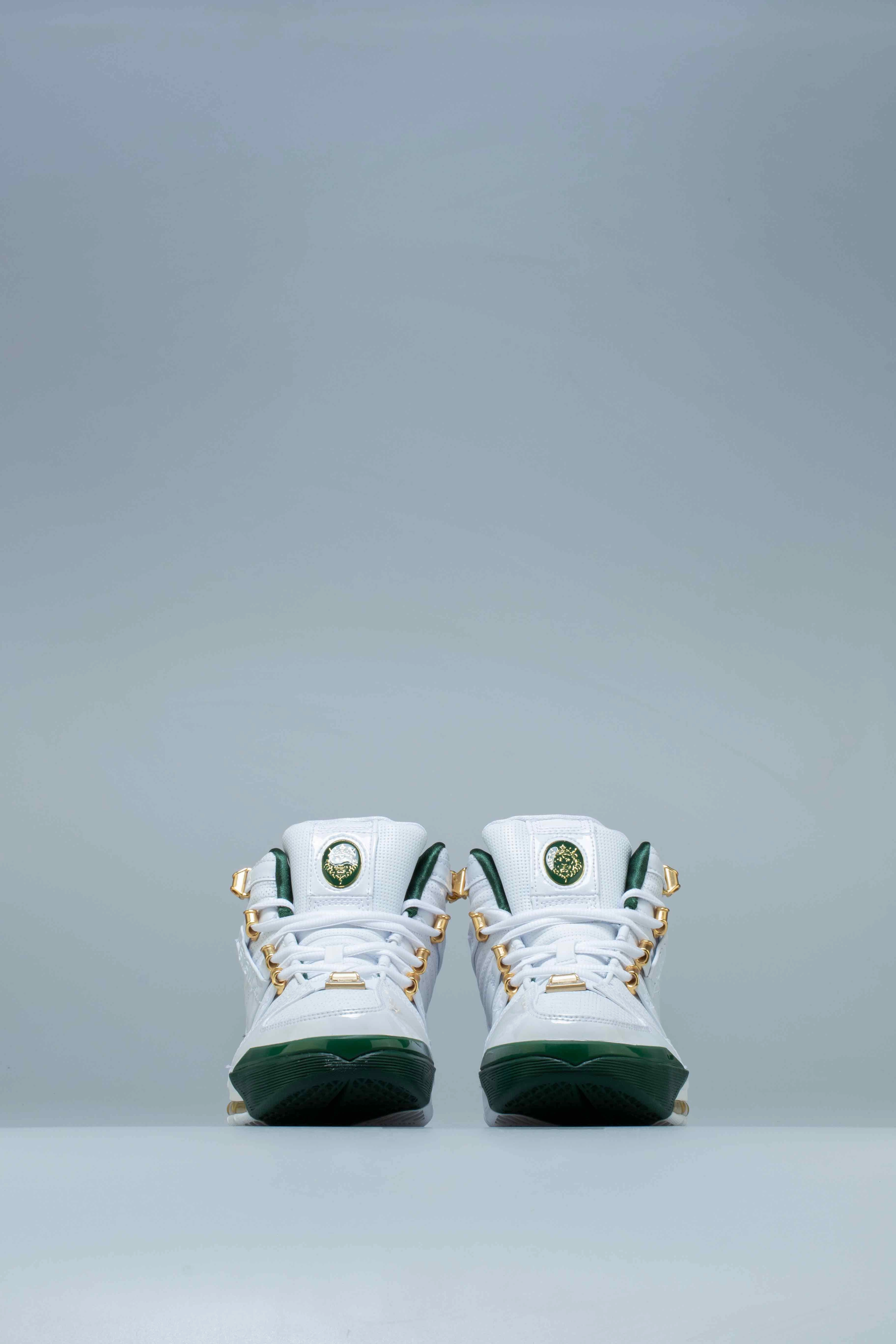 Lebron 3 QS Svsm Home Mens Basketball Shoe - White/Deep Forest-Gold Dust