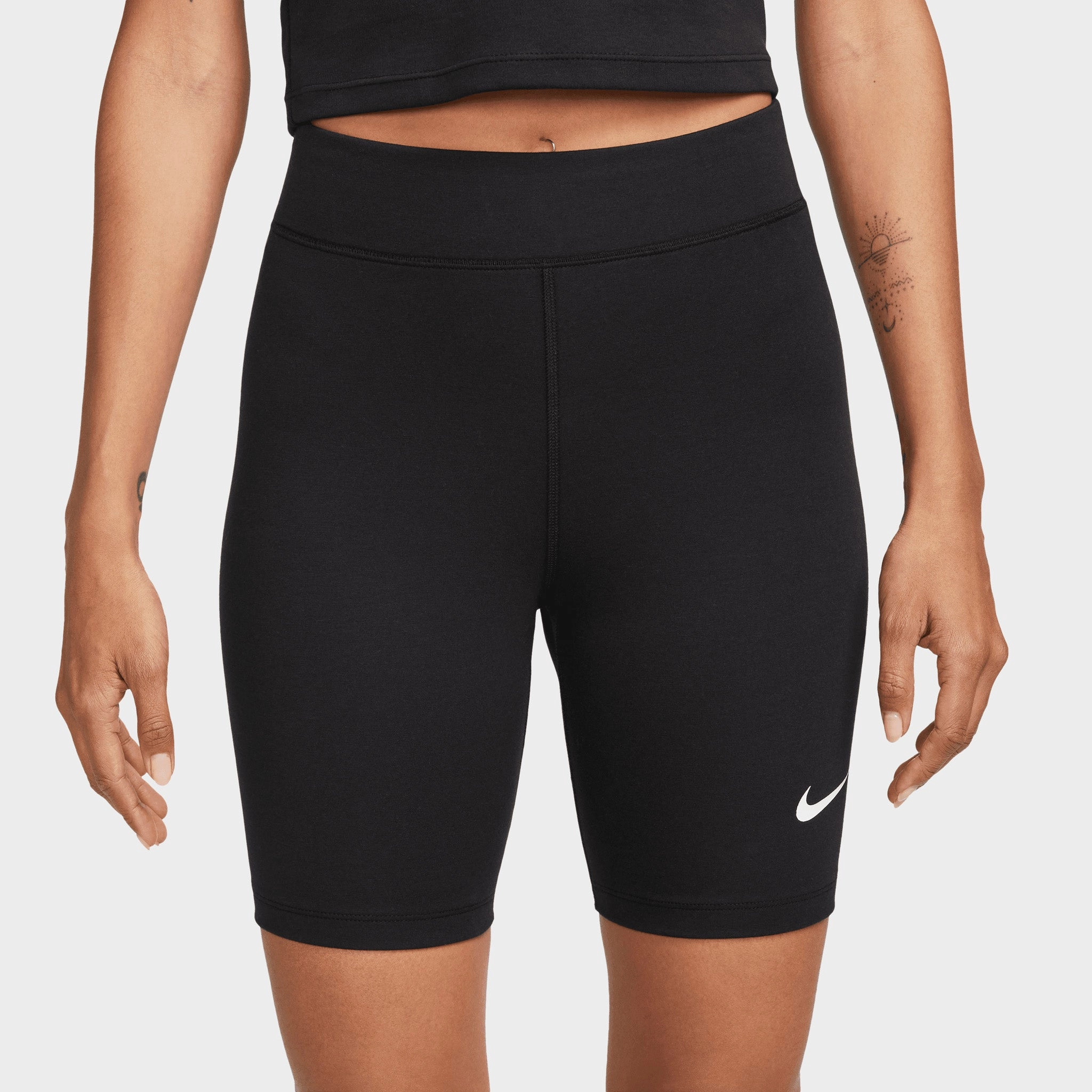 Nike Sportswear Women's 8 High-Rise Biker Shorts Black / Sail