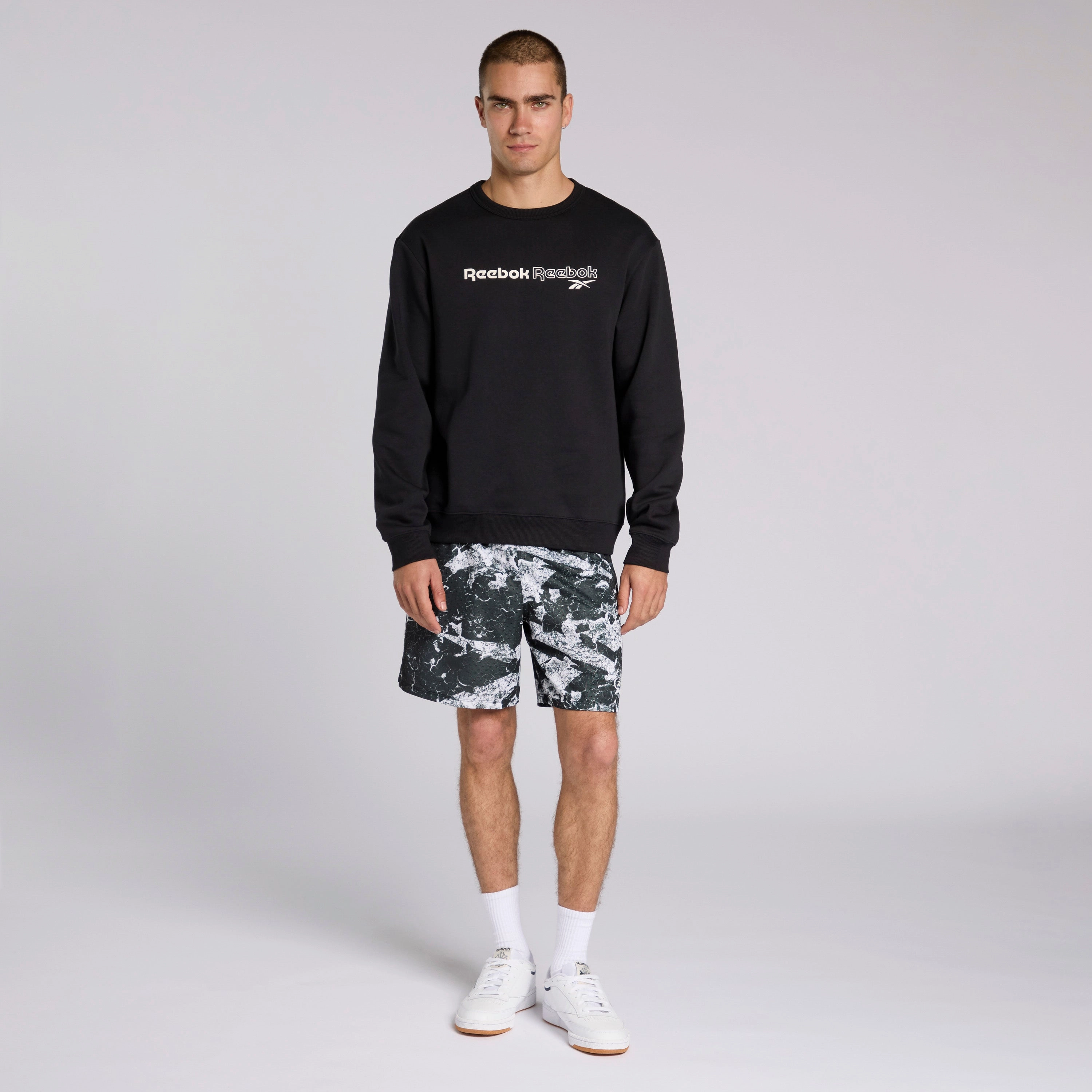 Ri Brand Proud Crew Black