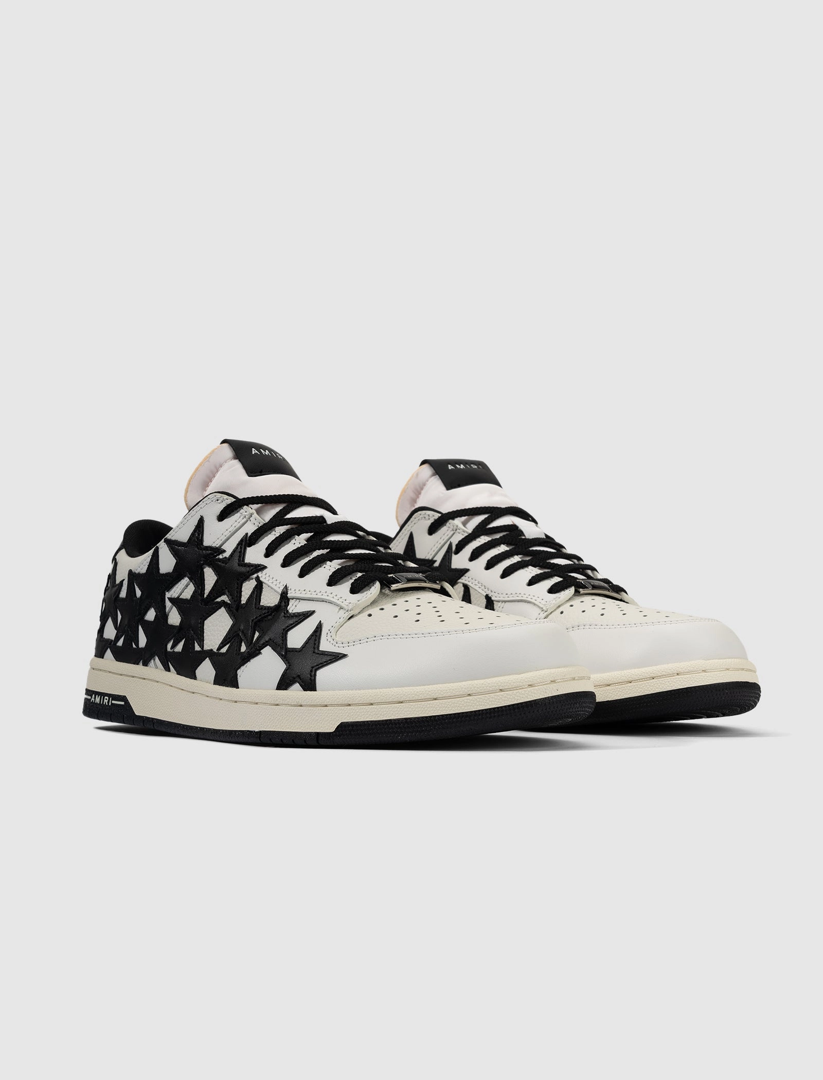 STARS COURT LOW TOP BLACK