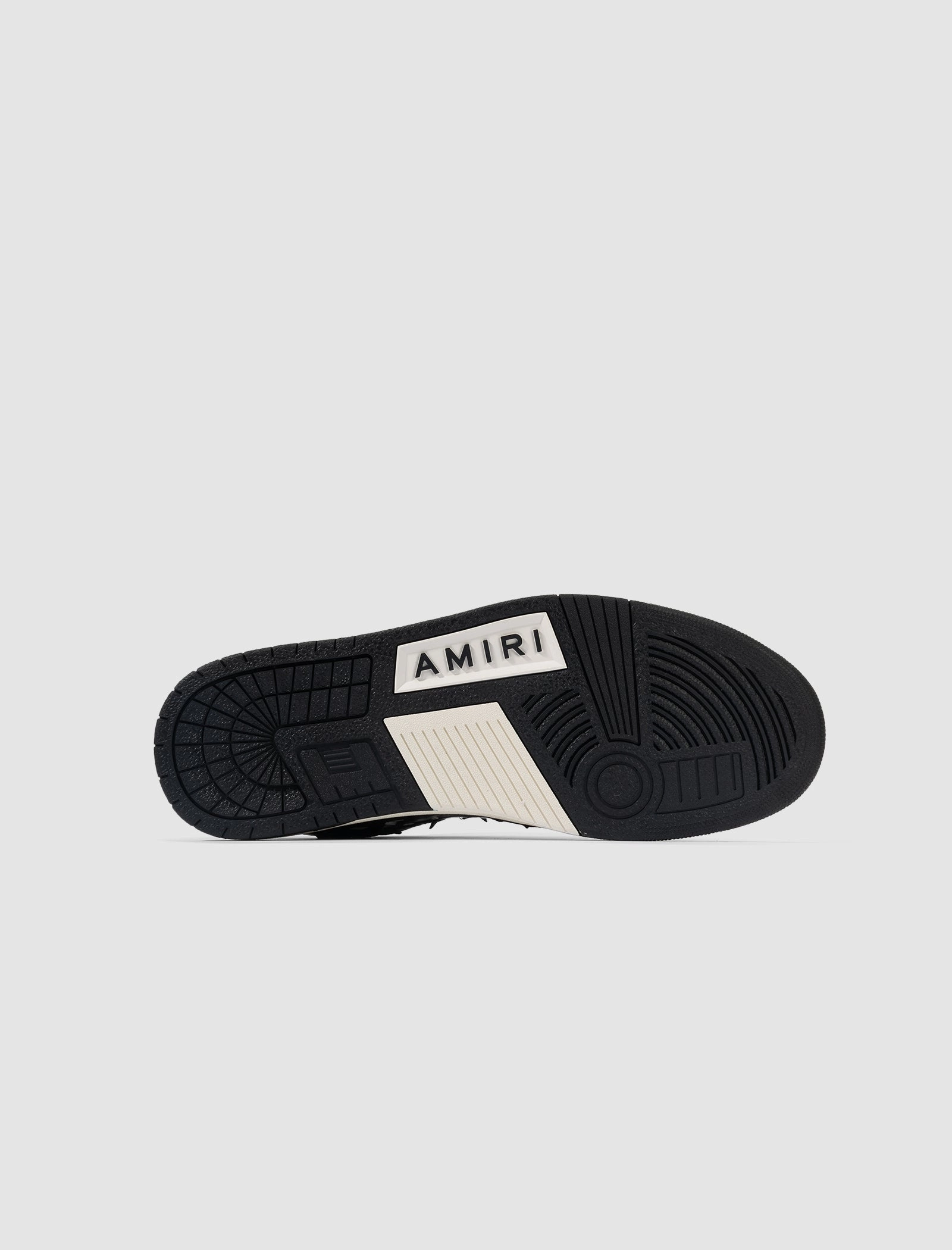 STARS COURT LOW TOP BLACK