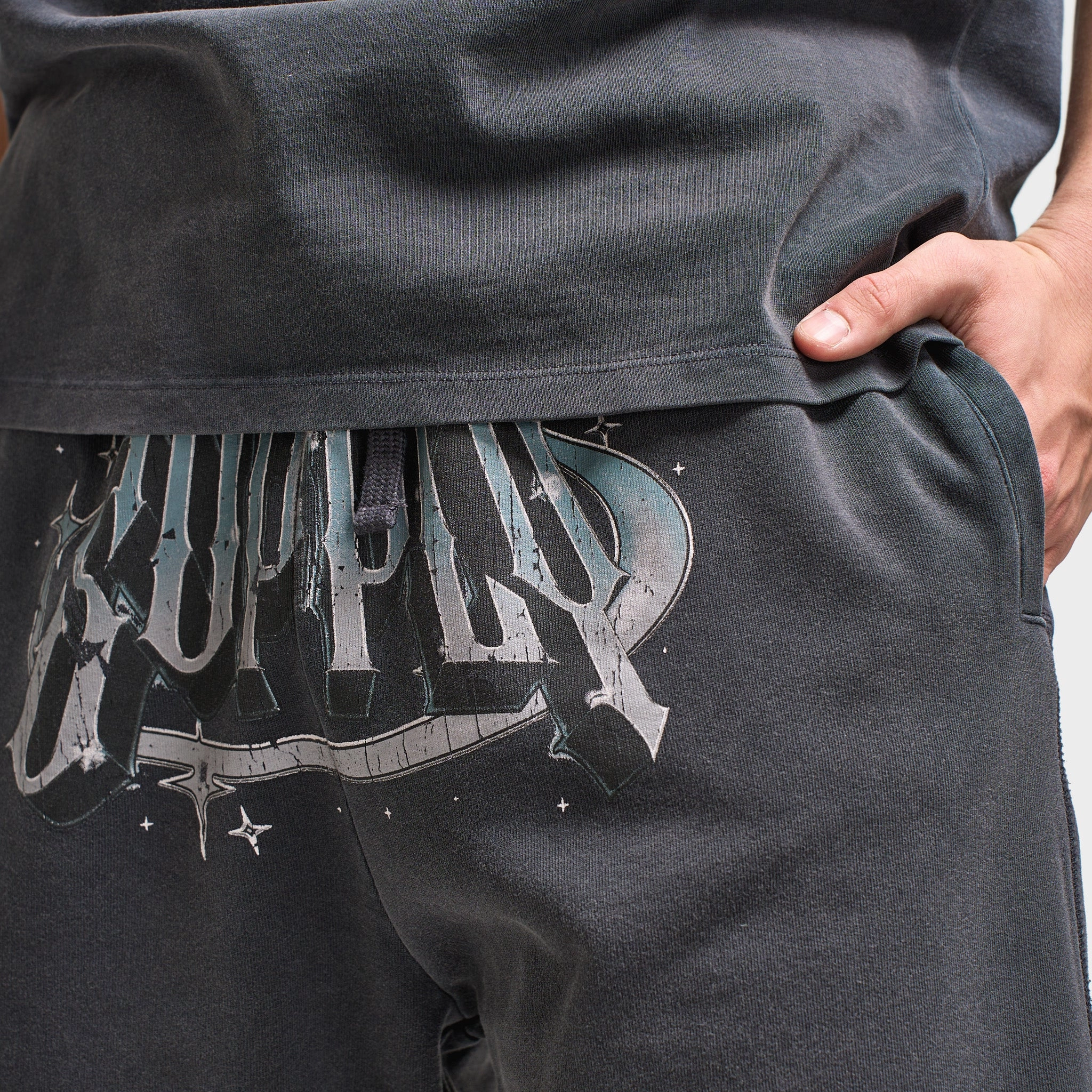 Supply & Demand Chrome Star Shorts / Washed Black