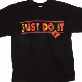 VINTAGE NIKE TEE SHIRT 1990's SIZE LARGE MADE IN USA