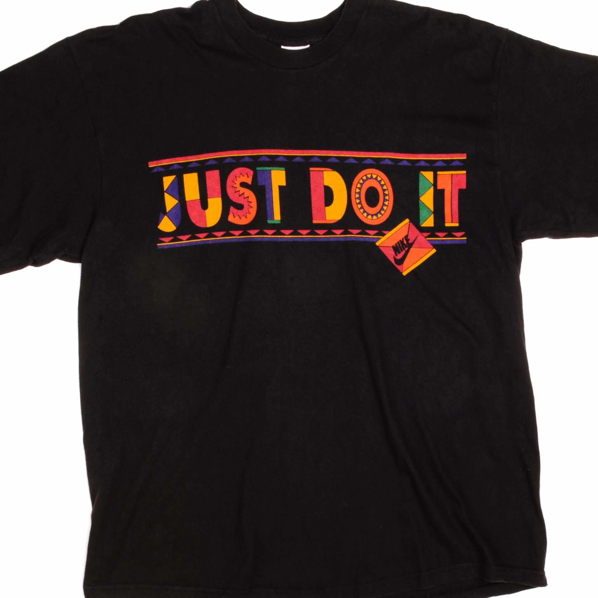 VINTAGE NIKE TEE SHIRT 1990's SIZE LARGE MADE IN USA
